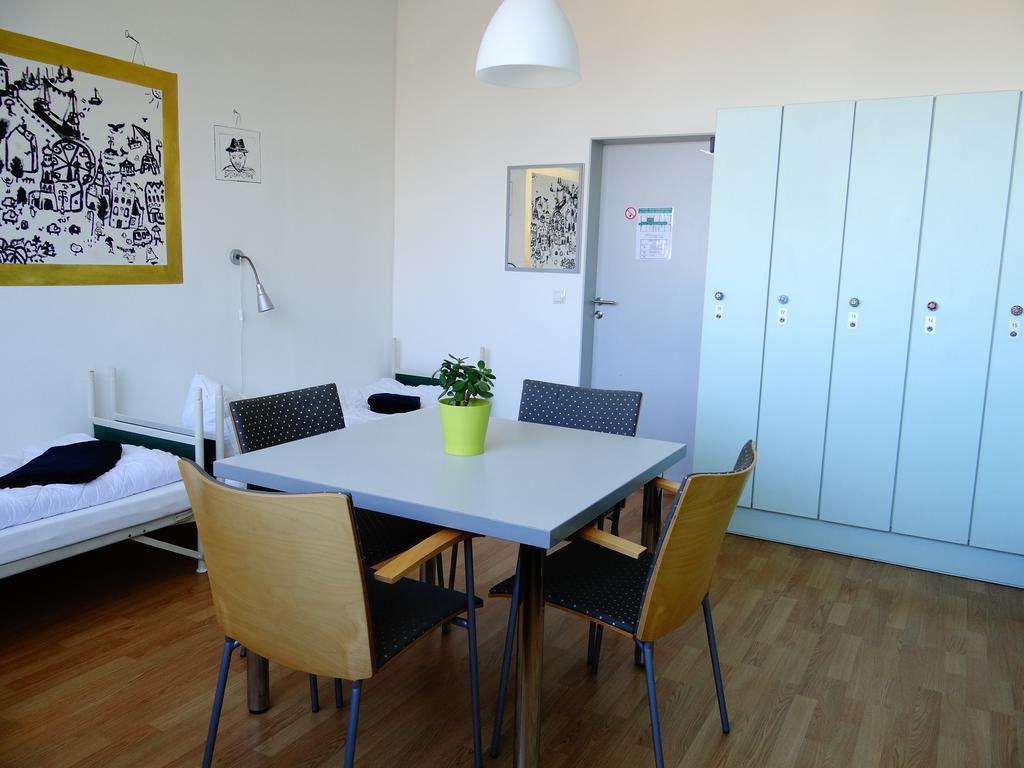 Hostel Στράλσουντ Εξωτερικό φωτογραφία