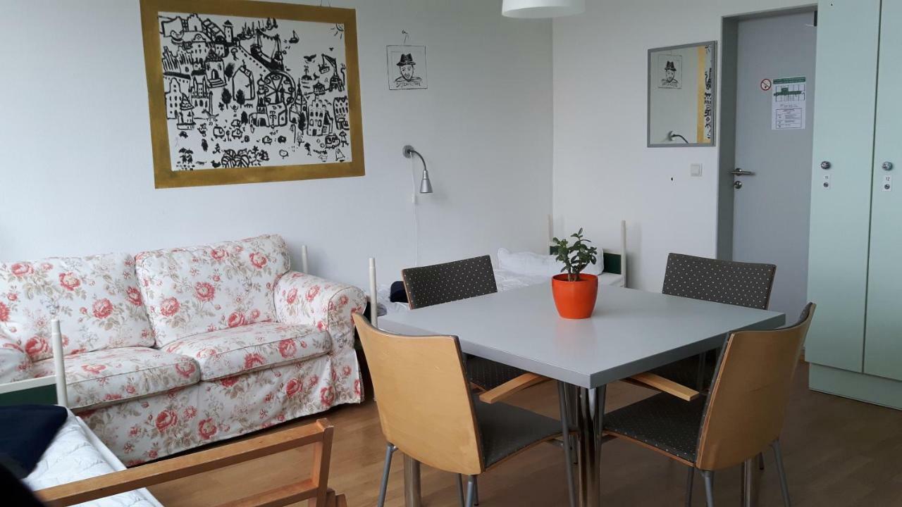 Hostel Στράλσουντ Εξωτερικό φωτογραφία